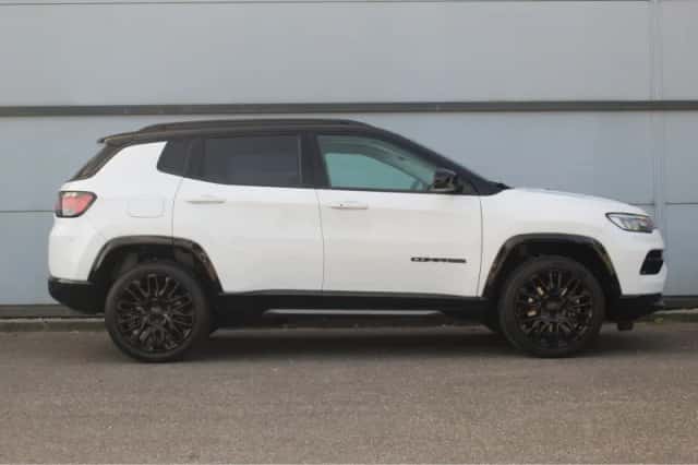 Jeep Compass (2023) thumbnail 21