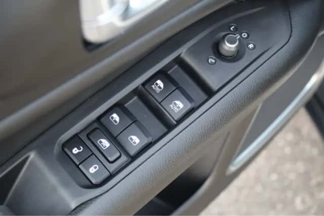 Jeep Compass (2023) thumbnail 29