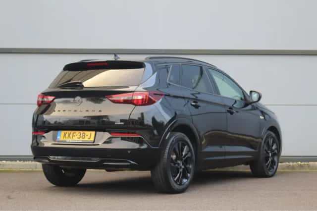 Opel Grandland (2023) thumbnail 2