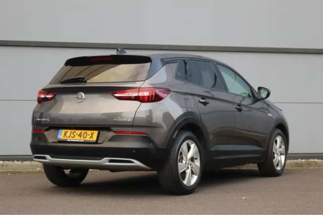 Opel Grandland X (2022) thumbnail 2