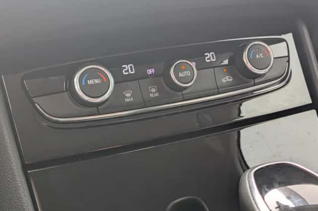 Opel Grandland X (2021) thumbnail 10