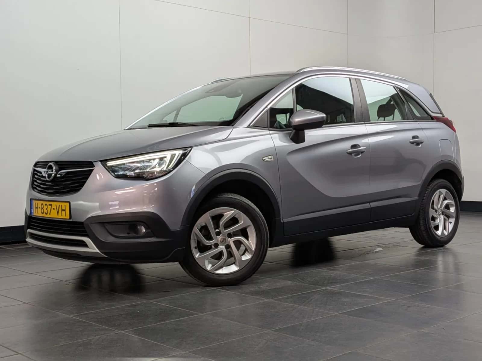 Opel Crossland X (2020) — foto 1