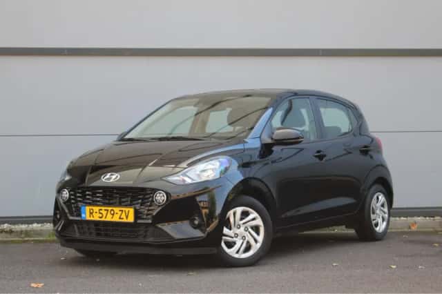 Hyundai i10 (2023) thumbnail 1