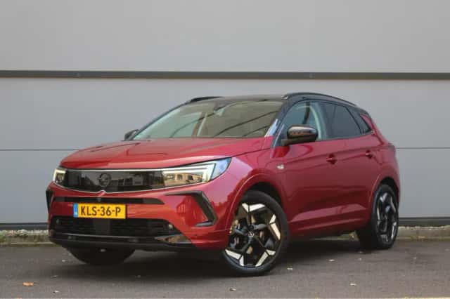 Opel Grandland (2024) thumbnail 1