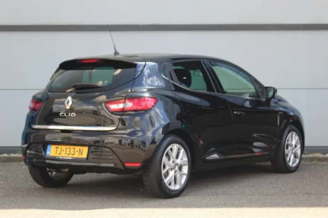 Renault Clio (2018) thumbnail 5