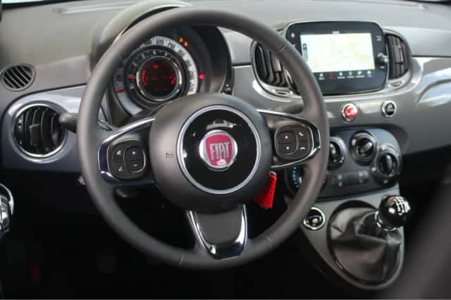 Fiat 500 (2022) thumbnail 3