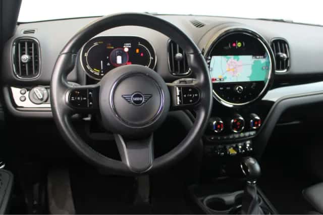 MINI Countryman (2023) thumbnail 3