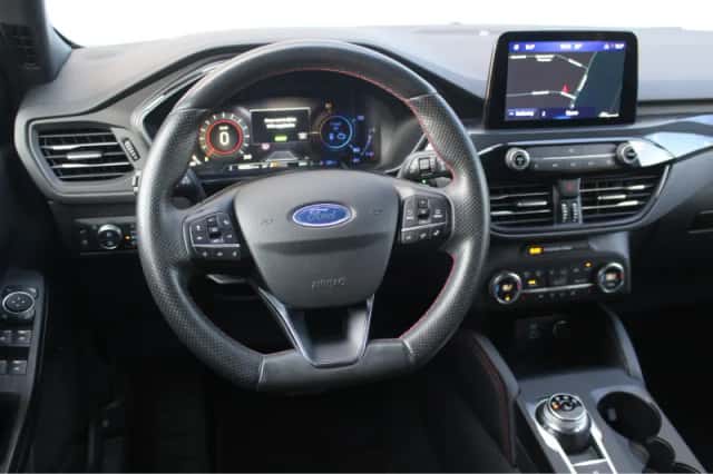 Ford Kuga (2020) thumbnail 3