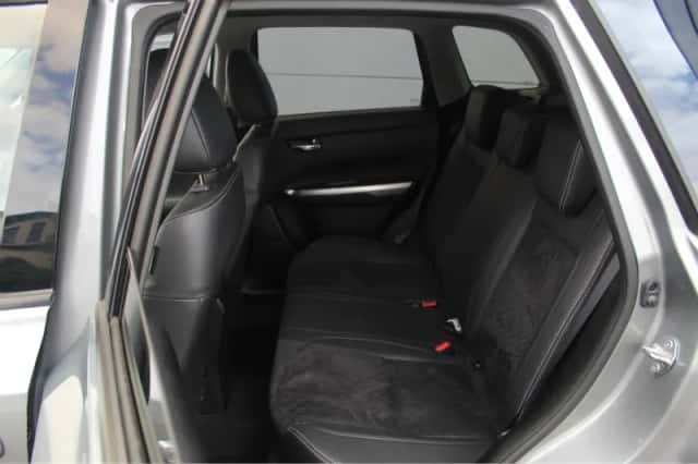 Suzuki Vitara (2023) thumbnail 5