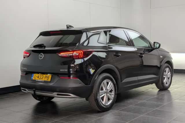 Opel Grandland X (2021) thumbnail 2
