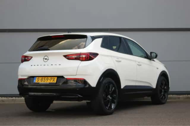 Opel Grandland (2023) thumbnail 2