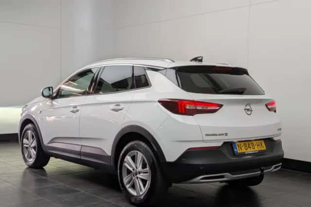Opel Grandland (2021) thumbnail 3