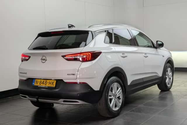 Opel Grandland (2021) thumbnail 4