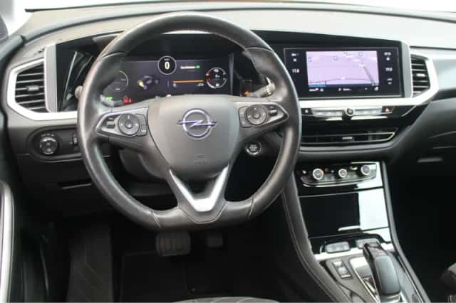 Opel Grandland (2022) thumbnail 3