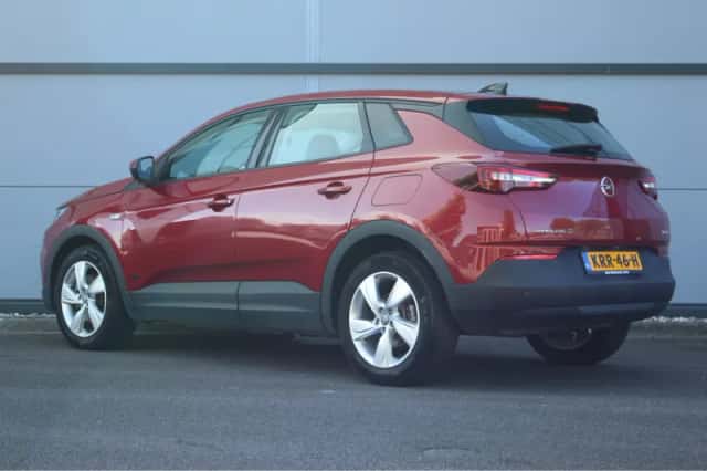 Opel Grandland X (2022) thumbnail 2