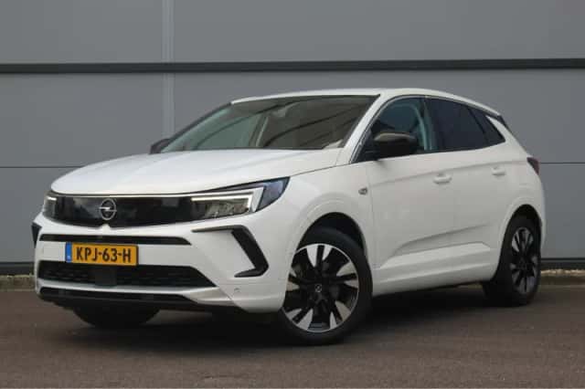Opel Grandland (2023) thumbnail 1
