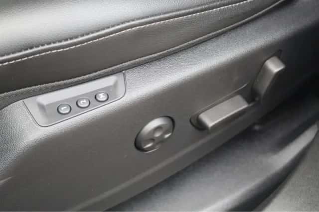 Opel Grandland (2023) thumbnail 4