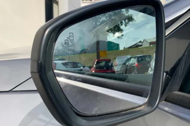 Opel Grandland X (2020) thumbnail 40