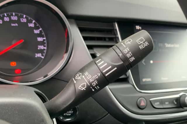 Opel Crossland (2022) thumbnail 14