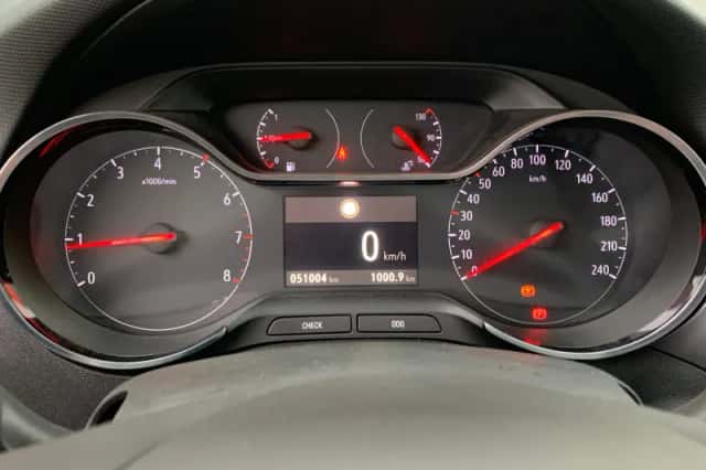 Opel Crossland (2022) thumbnail 15