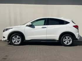 Honda HR-V (2016) thumbnail 4