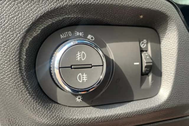 Opel Corsa (2022) thumbnail 10