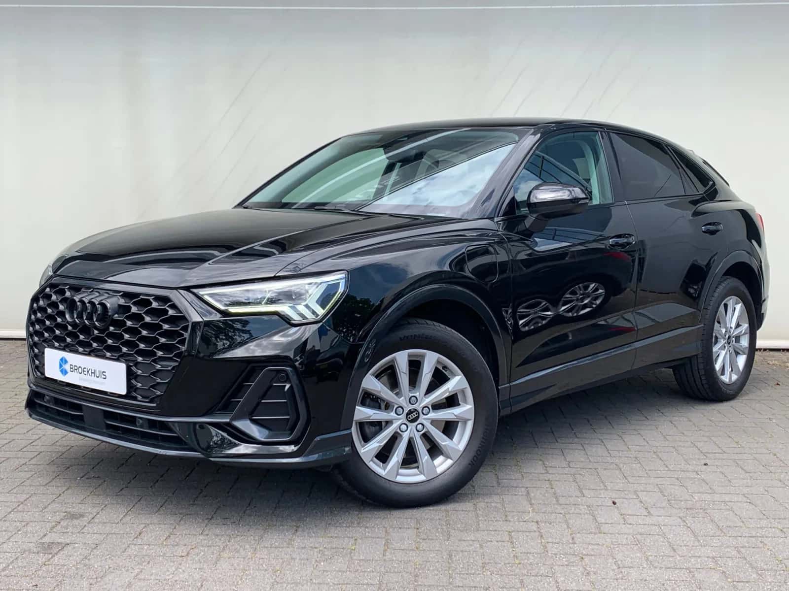 Audi Q3 (2022) — foto 1