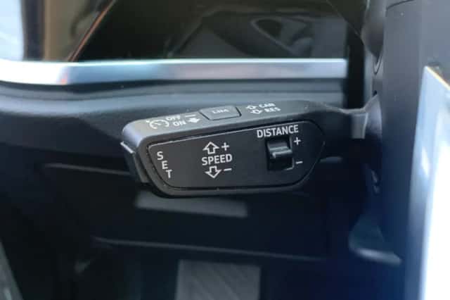Audi Q3 (2022) thumbnail 11