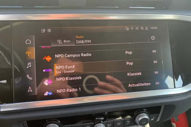 Audi Q3 (2022) thumbnail 17