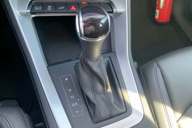 Audi Q3 (2022) thumbnail 26