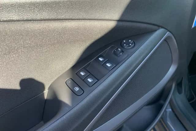 Opel Crossland (2021) thumbnail 9