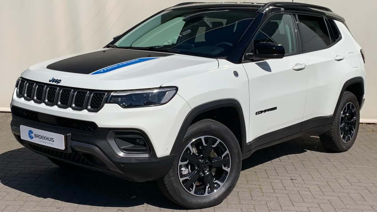 Jeep Compass (2024) — foto 1