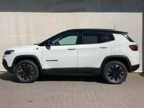 Jeep Compass (2024) thumbnail 4