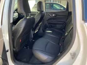 Jeep Compass (2024) thumbnail 32