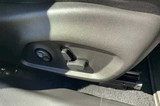 Jeep Compass (2024) thumbnail 35