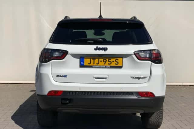 Jeep Compass (2024) thumbnail 5