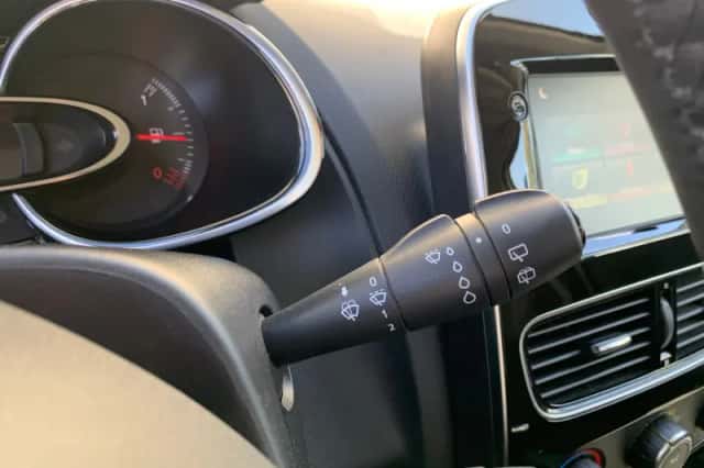 Renault Clio (2019) thumbnail 14