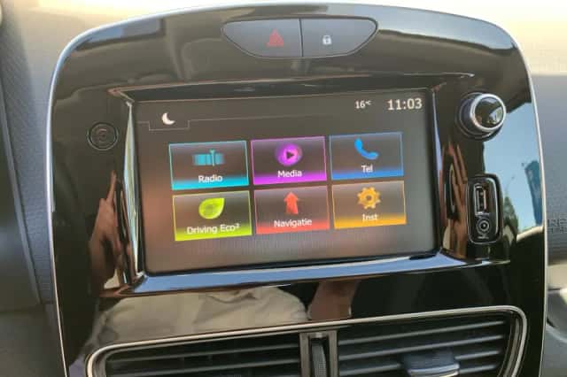 Renault Clio (2019) thumbnail 17