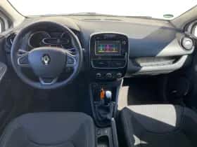 Renault Clio (2019) thumbnail 29