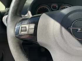 Opel Corsa (2014) thumbnail 12