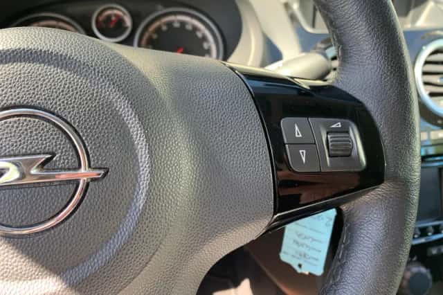 Opel Corsa (2014) thumbnail 13