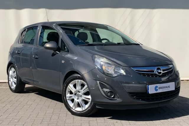 Opel Corsa (2014) thumbnail 3