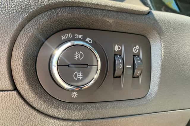 Opel Grandland X (2020) thumbnail 10