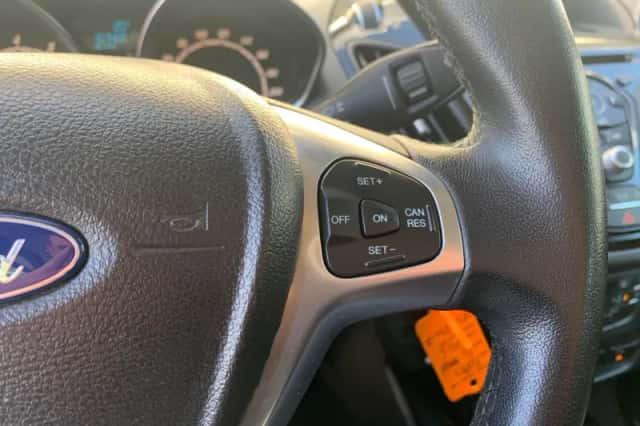 Ford B-Max (2015) thumbnail 13