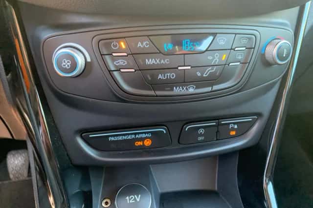 Ford B-Max (2015) thumbnail 25