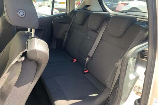 Ford B-Max (2015) thumbnail 30