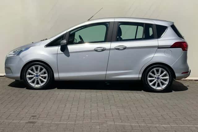 Ford B-Max (2015) thumbnail 4