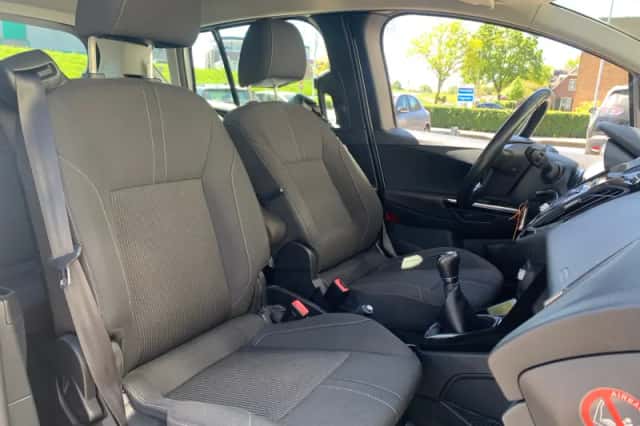Ford B-Max (2015) thumbnail 32