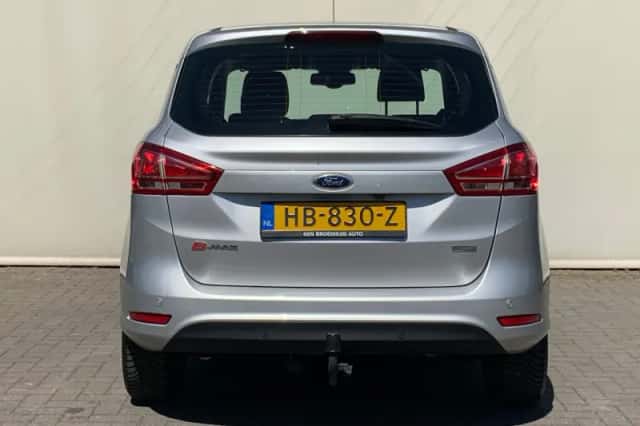 Ford B-Max (2015) thumbnail 5