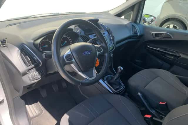 Ford B-Max (2015) thumbnail 8